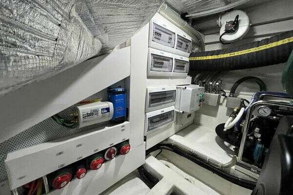 Galeon 500 FLY Yacht For Sale