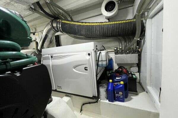 Galeon 500 FLY Yacht For Sale