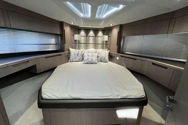 Galeon 500 FLY Yacht For Sale