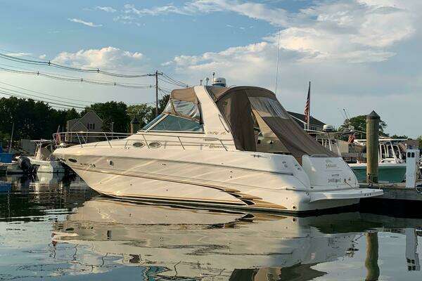 31-ft-Sea Ray-1999-310 Sundancer- Danvers Massachusetts United States  yacht for sale 31-ft-Sea Ray-1999-310 Sundancer- Danvers Massachusetts United States  yacht for sale