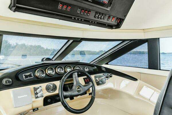Carver  Yacht For Sale