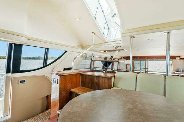 Carver  Yacht For Sale