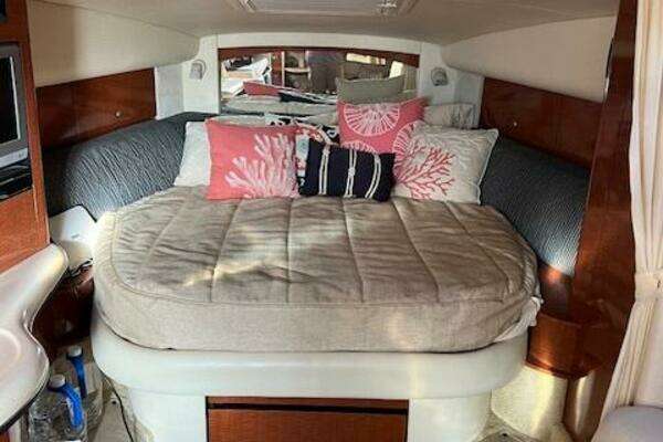 Sea Ray 320 Sundancer Yacht For Sale