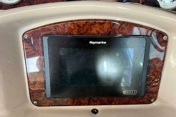 Sea Ray 320 Sundancer Yacht For Sale