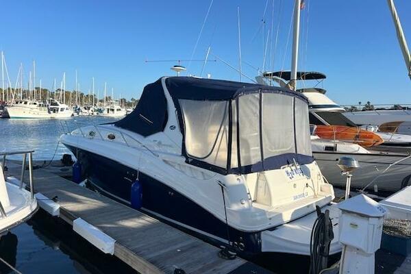 32ft Sea Ray Yacht For Sale
