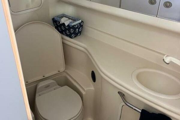 32ft Sea Ray Yacht For Sale