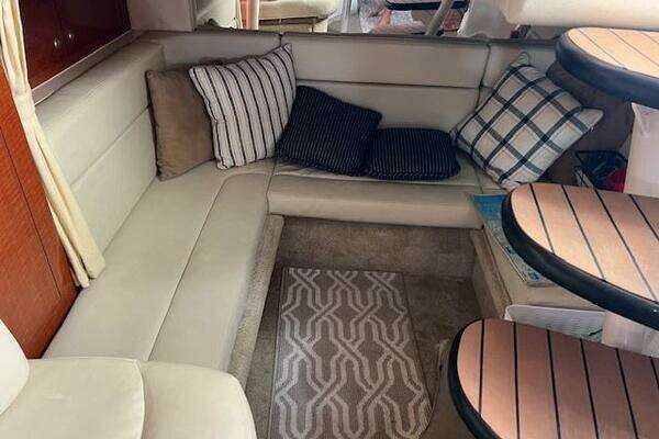 Sea Ray 320 Sundancer Yacht For Sale