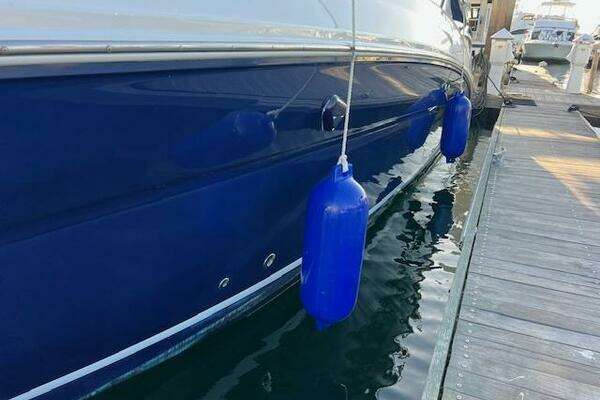 Sea Ray 320 Sundancer Yacht For Sale