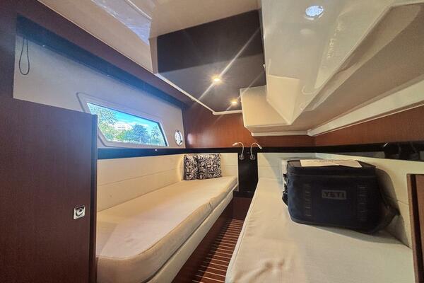 42ft Bavaria Yacht For Sale