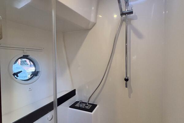 42ft Bavaria Yacht For Sale