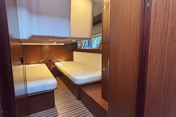 42ft Bavaria Yacht For Sale
