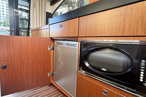 42ft Bavaria Yacht For Sale