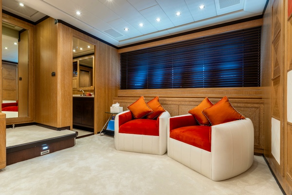 GRAZIADIU 109ft Overmarine Yacht For Sale
