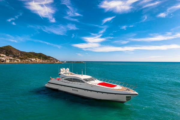 GRAZIADIU 109ft Overmarine Yacht For Sale
