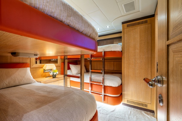 GRAZIADIU 109ft Overmarine Yacht For Sale