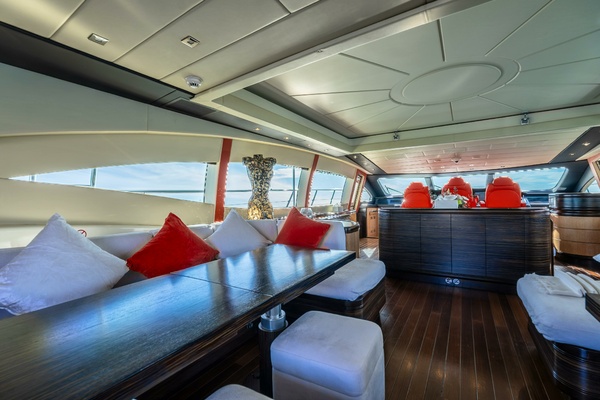 GRAZIADIU 109ft Overmarine Yacht For Sale