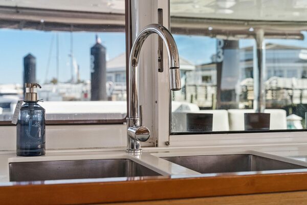 56ft Lagoon Yacht For Sale 56ft Lagoon Yacht For Sale