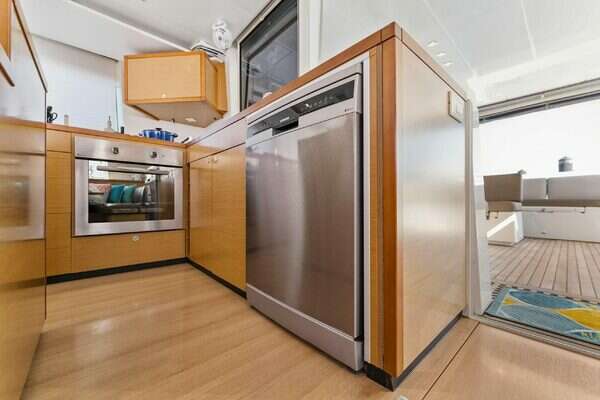 Lagoon  Yacht For Sale