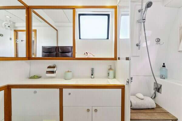 Lagoon  Yacht For Sale