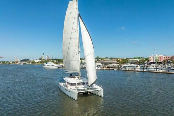 Lagoon  Yacht For Sale