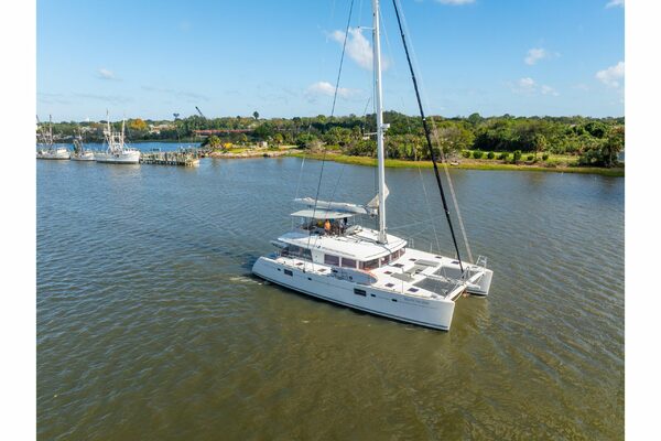 56ft Lagoon Yacht For Sale 56ft Lagoon Yacht For Sale