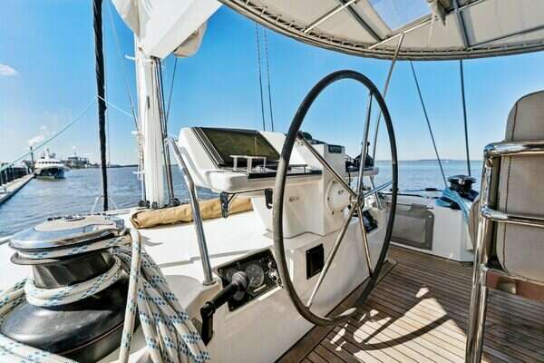 Lagoon  Yacht For Sale