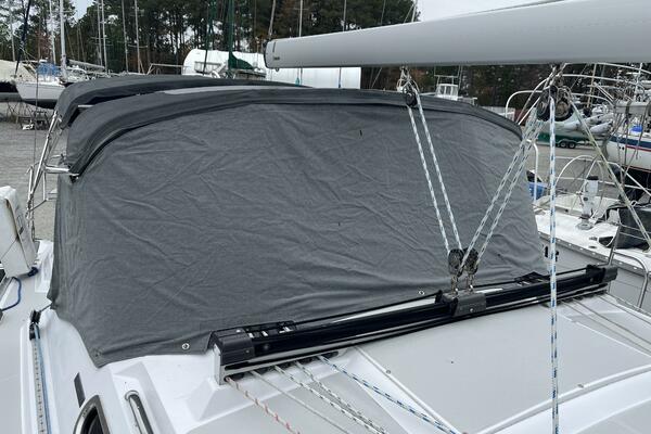 Selah 35ft Catalina Yacht For Sale