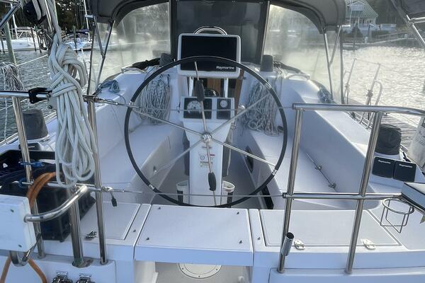 Selah 35ft Catalina Yacht For Sale