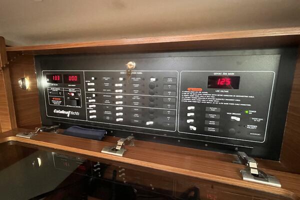 Selah 35ft Catalina Yacht For Sale