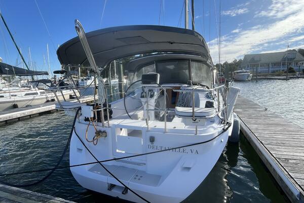 Selah 35ft Catalina Yacht For Sale