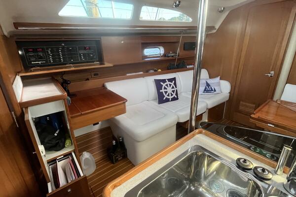 Selah 35ft Catalina Yacht For Sale