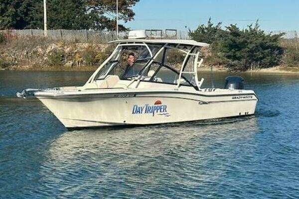 25-ft-Grady-White-2016-255 Freedom-DAY TRIPPER-North Falmouth Massachusetts United States yacht for sale