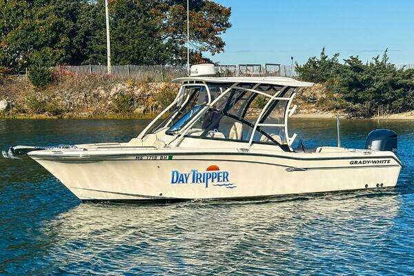 Photo of the 2016 Grady-White 255 Freedom "DAY TRIPPER"