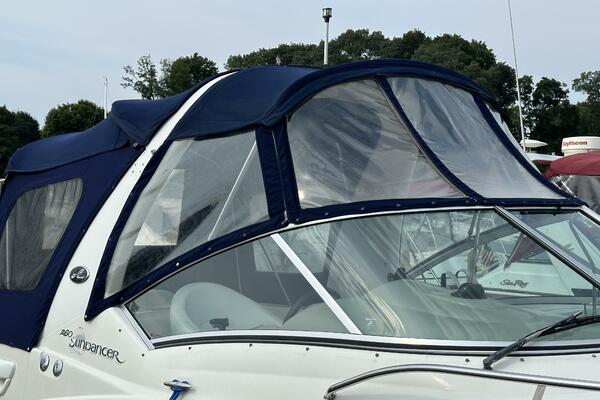 Hammered 26ft Sea Ray Yacht For Sale