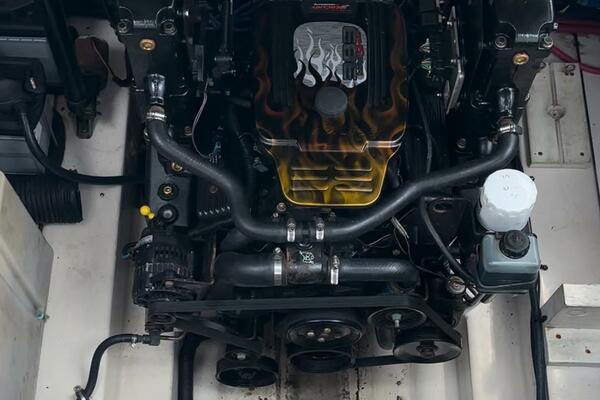 Hammered 26ft Sea Ray Yacht For Sale