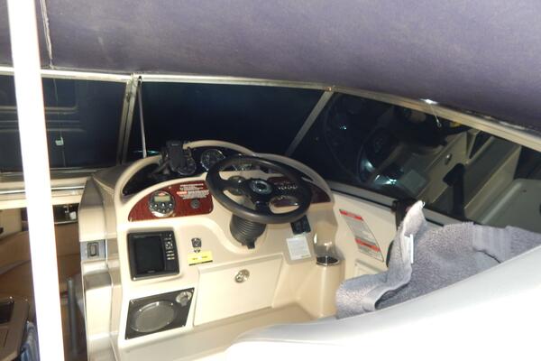 Hammered 26ft Sea Ray Yacht For Sale