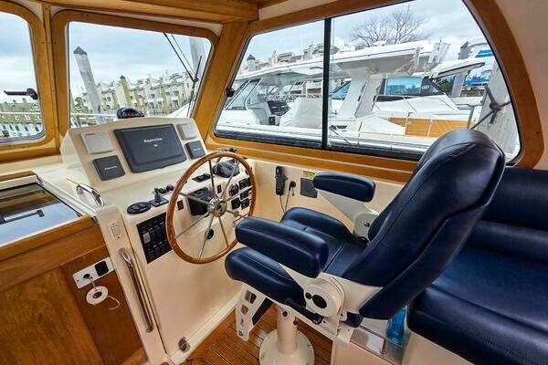 Sabre 34 Express Yacht For Sale
