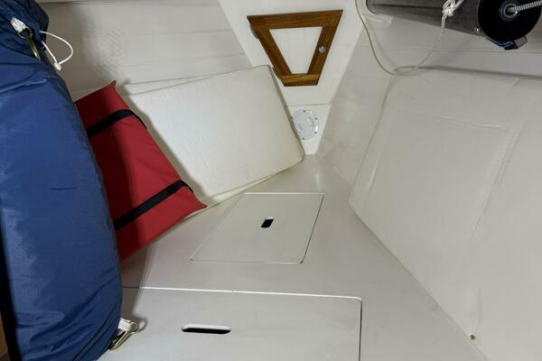 25ft W D  Schock Yacht For Sale