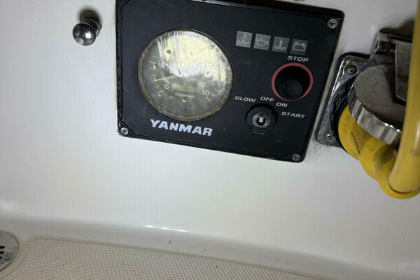 25ft W D  Schock Yacht For Sale