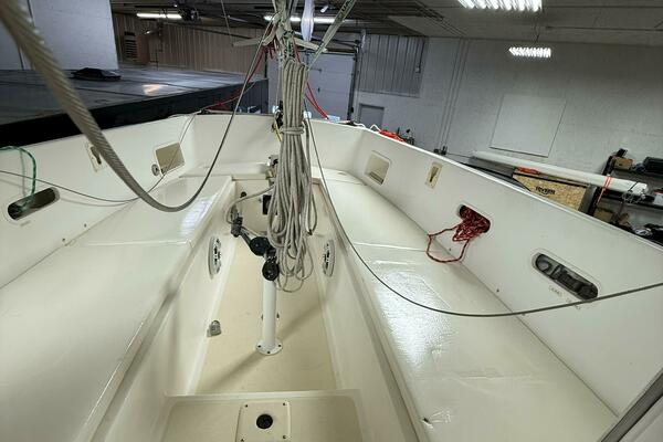 25ft W D  Schock Yacht For Sale