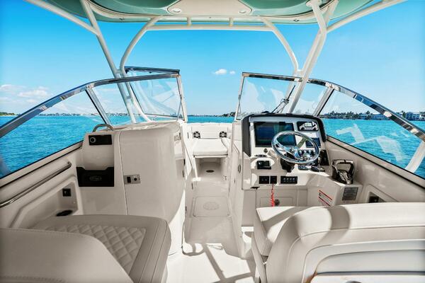 Grady White 275 Freedom 2025 - Helm