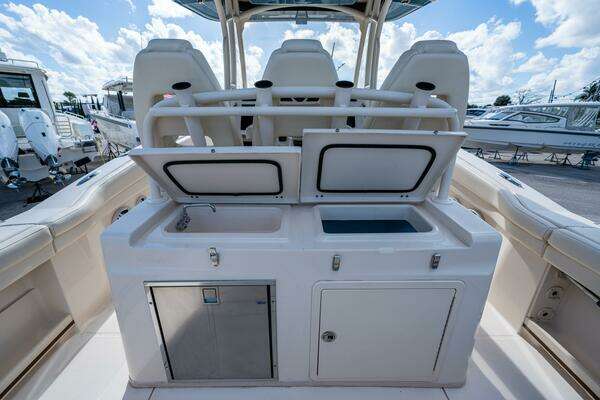 Grady-White Canyon 326 Yacht For Sale