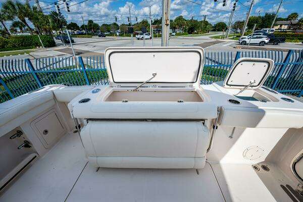 Grady-White Canyon 326 Yacht For Sale