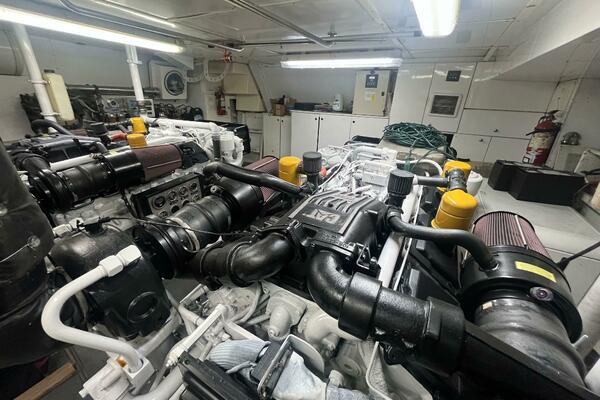 75ft Rizzardi Yacht For Sale