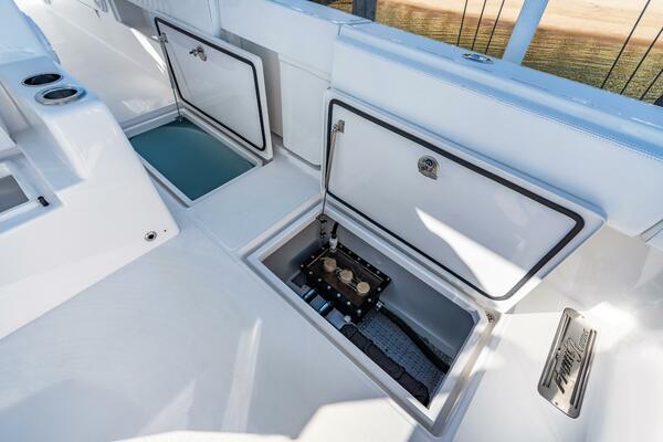 43ft Front Runner Yacht For Sale