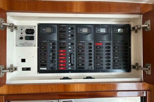 47ft Intrepid Yacht For Sale