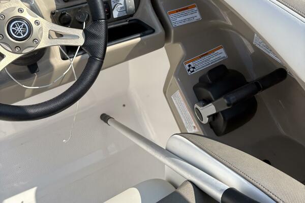 24ft Yamaha Boats Yacht For Sale