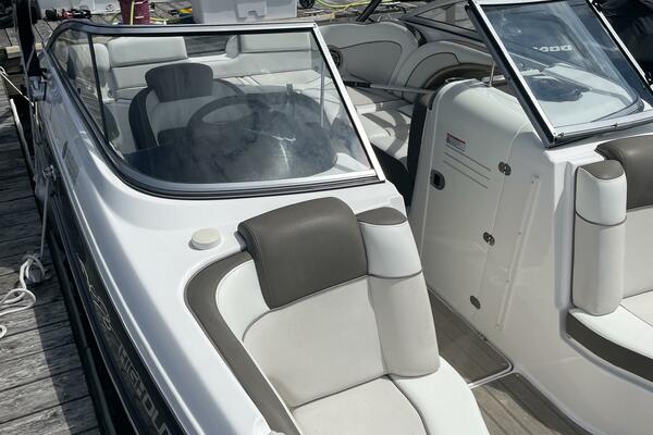 24ft Yamaha Boats Yacht For Sale