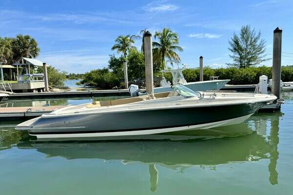 28-ft-Chris-Craft-2017-- Jupiter Florida United States  yacht for sale 28-ft-Chris-Craft-2017-- Jupiter Florida United States  yacht for sale