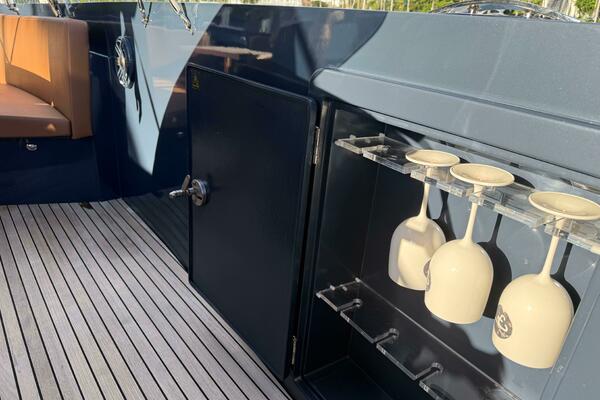 32ft Frauscher Yacht For Sale